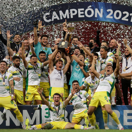 Recopa Sudamericana: Defensa y Justicia conquista el trofeo