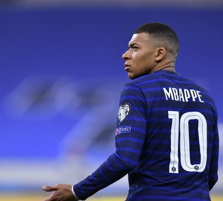 Mbappé fue duramente advertido por Anelka