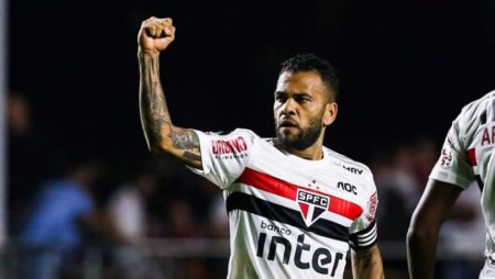 Sao Paulo pierde a Dani Alves, su  estrella