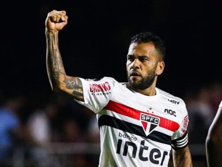 Sao Paulo pierde a Dani Alves, su  estrella